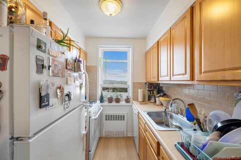 67-40 Booth Street, Forest Hills, NY 11375