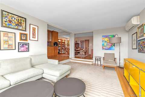 79-10 34th Avenue, Jackson Heights, NY 11372