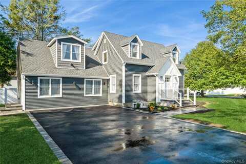24 Charles Street, Hicksville, NY 11801