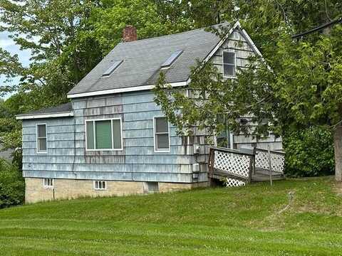 25 Pray Street, Gardiner, ME 04345