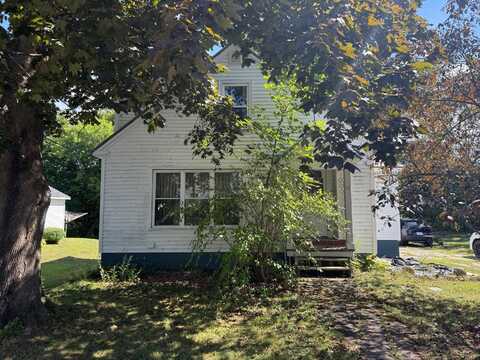 10 High Street, Fairfield, ME 04937