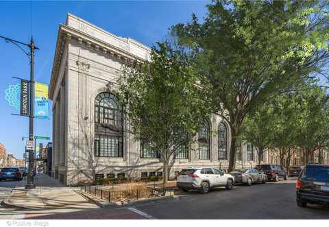 1425 W Fullerton Avenue, Chicago, IL 60614