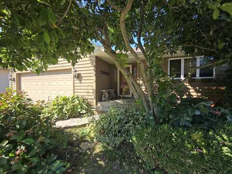 363 S Grand Avenue, Bourbonnais, IL 60914