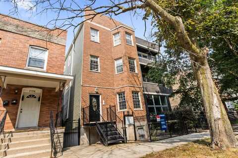 2710 N Artesian Avenue, Chicago, IL 60647