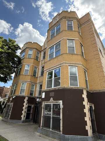 5225 W Washington Boulevard, Chicago, IL 60644
