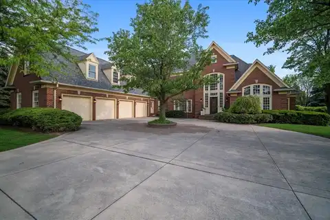 1 Worthington Court, Bloomington, IL 61704
