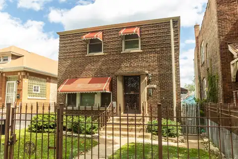 7741 S Clyde Avenue, Chicago, IL 60649