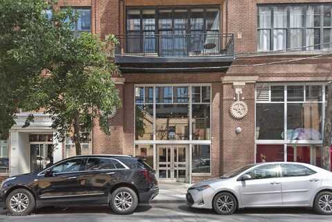 215 N Aberdeen Street, Chicago, IL 60607