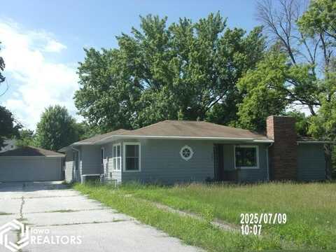 307 1St Avenue NW, Dayton, IA 50530