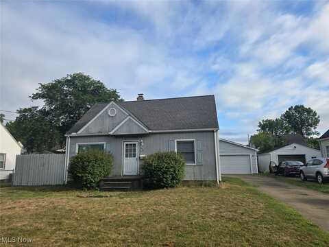 695 Cooper Avenue, Akron, OH 44306