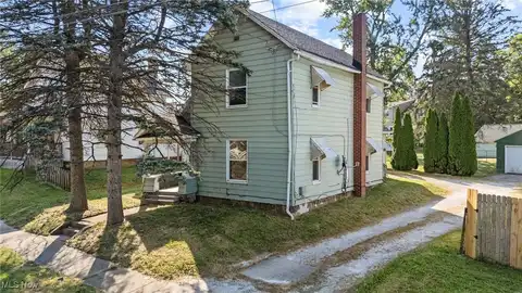 1450 Wooster Road W, Barberton, OH 44203