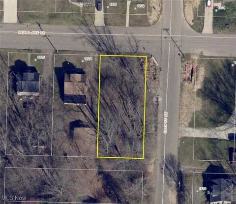 Pearl Avenue SE, Massillon, OH 44646