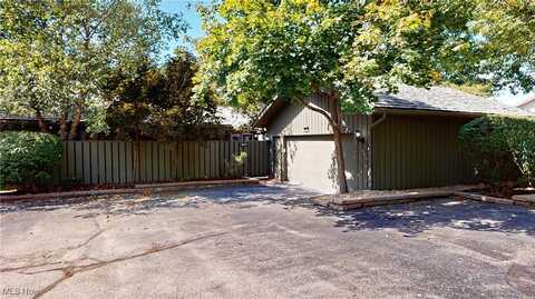 504-9 Concord Downs Circle unit: 9, Aurora, OH 44202
