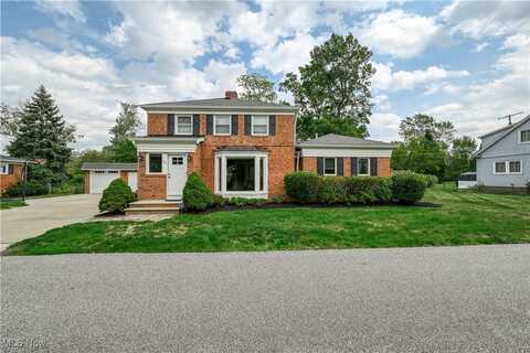 71 Luikart Dr, Euclid, OH 44123