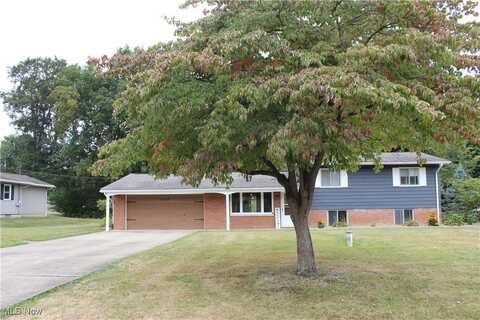 6885 Woodell Avenue NE, Canton, OH 44721