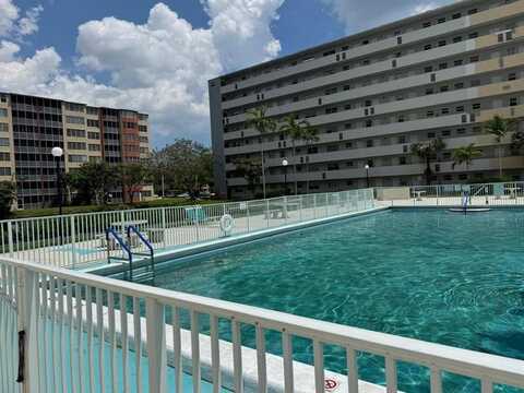 1770 NE 191st St 112-1, Miami, FL 33179