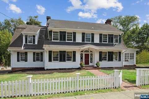 31 Hamilton Road, Morristown, NJ 07960