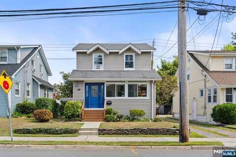 29 Dick Street, Bergenfield, NJ 07621