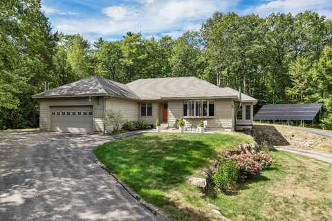 78 College Road, Wolfeboro, NH 03894