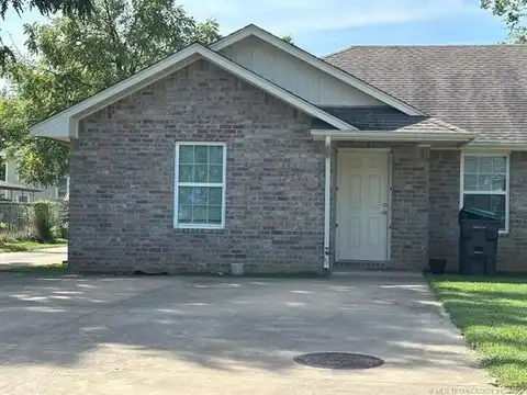 318 E Goingsnake Street, Tahlequah, OK 74464
