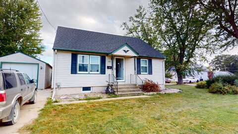 600 E 7TH ST, Storm Lake, IA 50588
