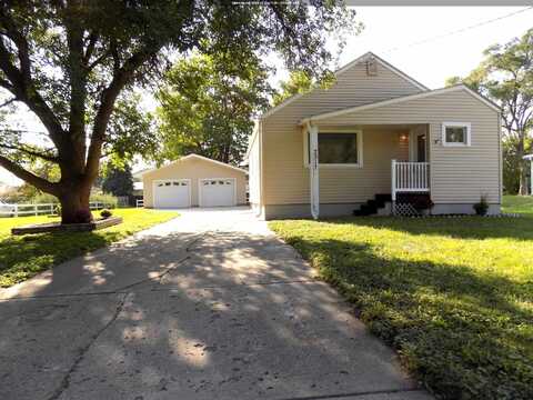 2317 CENTER ST, Sioux City, IA 51103