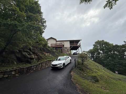 954 Pawnee Court, Sevierville, TN 37876