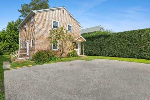 13 PLEASANT LN, East Hampton, NY 11937