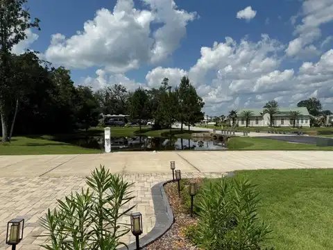12165 Gateway Dr., Elberta, AL 36530