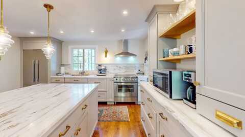 49 Ripley, Medford, MA 02155