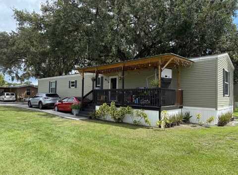111 Avenue C South, Auburndale, FL 33823