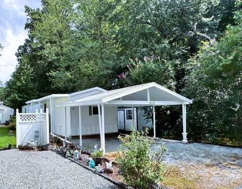 3 Cannalily Drive, Hendersonville, NC 28792