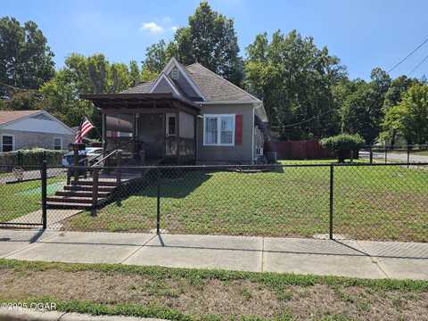 520 W Centennial Avenue, Carthage, MO 64836