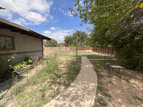 1255 S Savage Lane, Cottonwood, AZ 86326