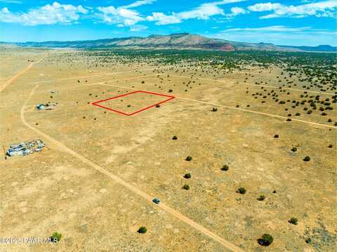 53356 N Saddlerock Drive, Seligman, AZ 86337