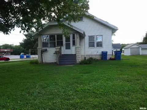 917 3RD Street, Silvis, IL 61282