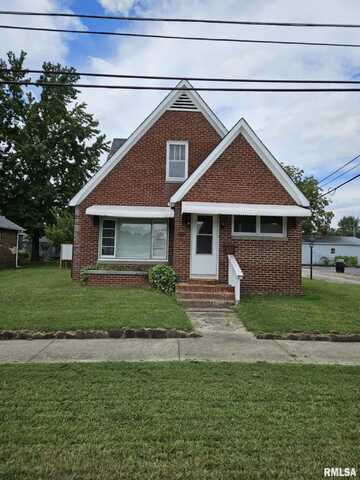405 S LOGAN Street, West Frankfort, IL 62896