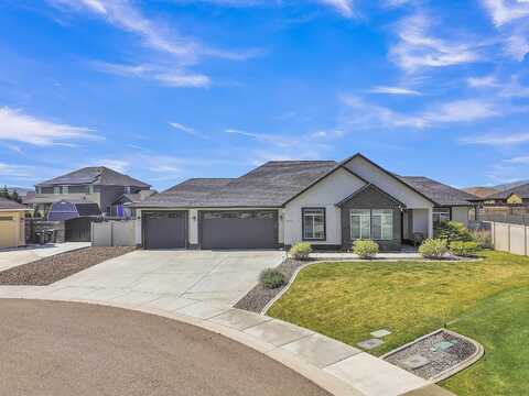 6712 Garnet Ct., West Richland, WA 99353
