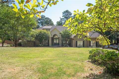 95 Sweetwater Court, Cataula, GA 31804