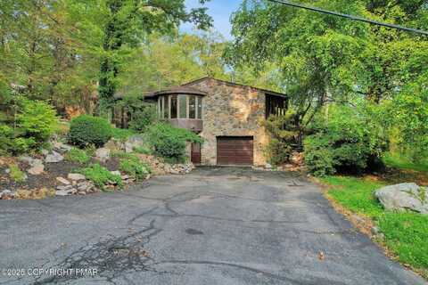 913 Constitution Avenue, Pen Argyl, PA 18072