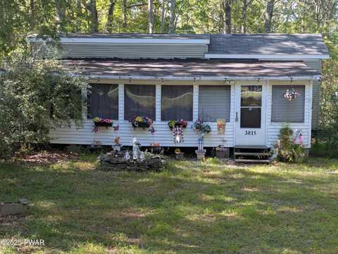 128 Chenango Drive, Shohola, PA 18458