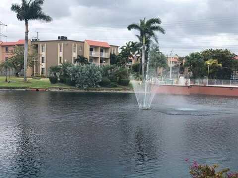 5221 Geneva Way, Doral, FL 33166