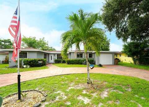 816 SE 13th Ct, Deerfield Beach, FL 33441