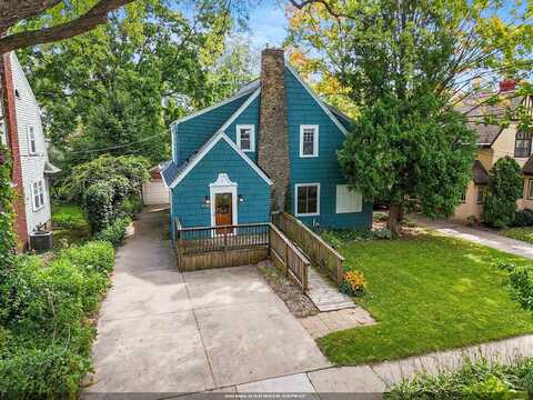 1121 S CLAY Street, GREEN BAY, WI 54301