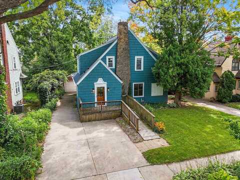1121 S CLAY Street, GREEN BAY, WI 54301