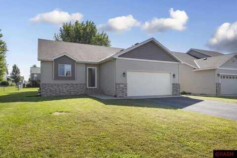 109 Doral Dr., Mankato, MN 56001