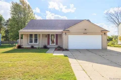 54253 Bradshaw Drive, New Baltimore, MI 48047