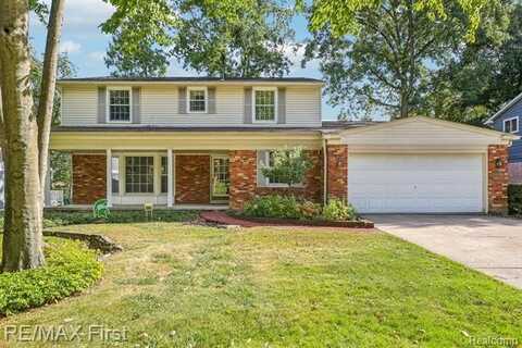 3401 Witherbee Drive, Troy, MI 48084