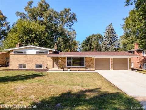 45467 Sterritt Street, Utica, MI 48317