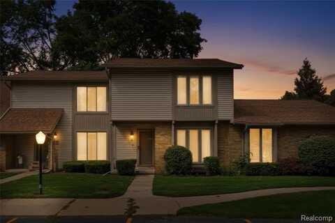 31 Willow Way, Waterford, MI 48328